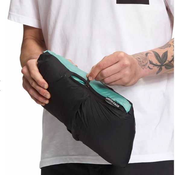 The North Face 1996 Retro Nuptse 700-Down Insulated Jacket Color Wasabi - Picture 16 of 16